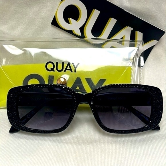 Brand New Quay Black Inside Scoop Bling Gradient Smoke Lens Rectangle Sunglasses main image 5